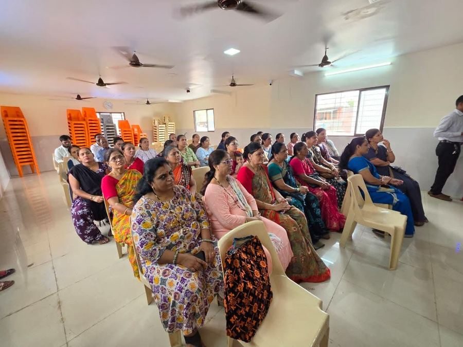 Community members attending the Ulhasnagar cancer screening camp